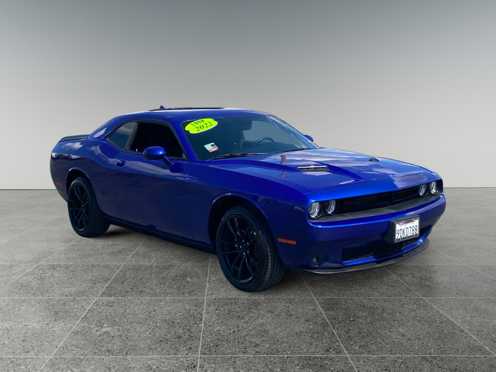 2022 Dodge Challenger SXT - Photo 7