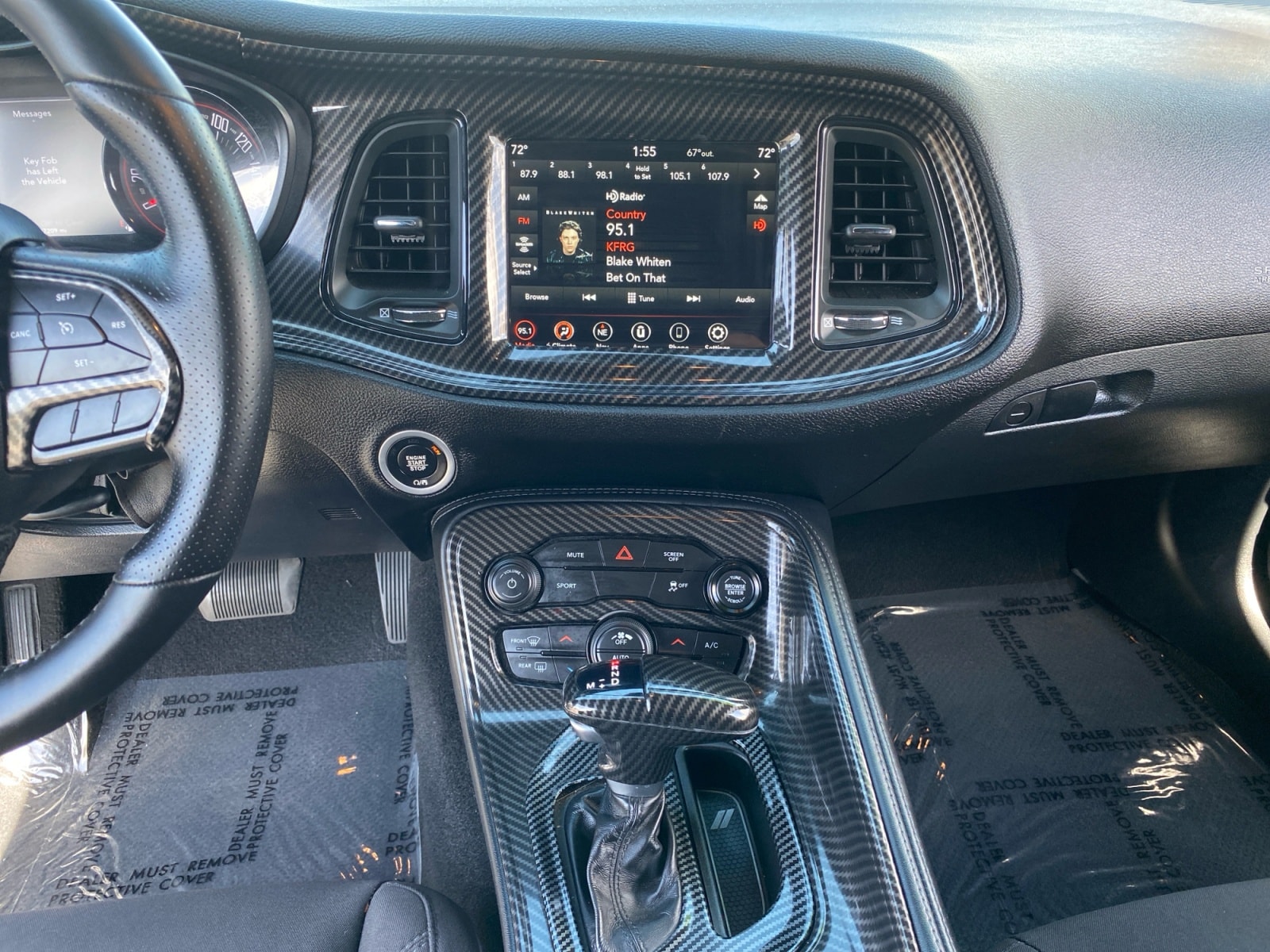 2022 Dodge Challenger SXT - Photo 11