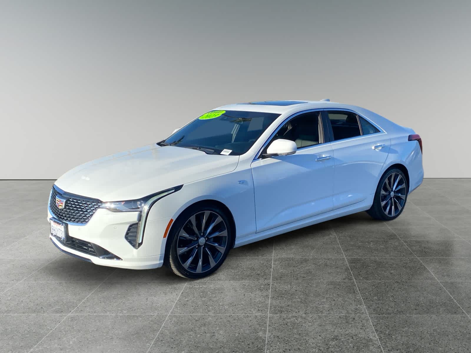 2023 Cadillac CT4