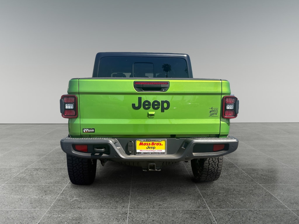 New 2026 Jeep Gladiator Sport Pickup