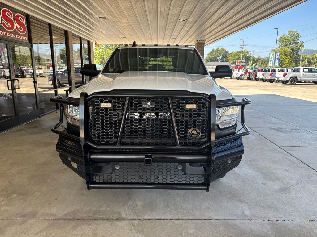 2022 RAM Ram 3500 Chassis Cab Tradesman - Photo 2