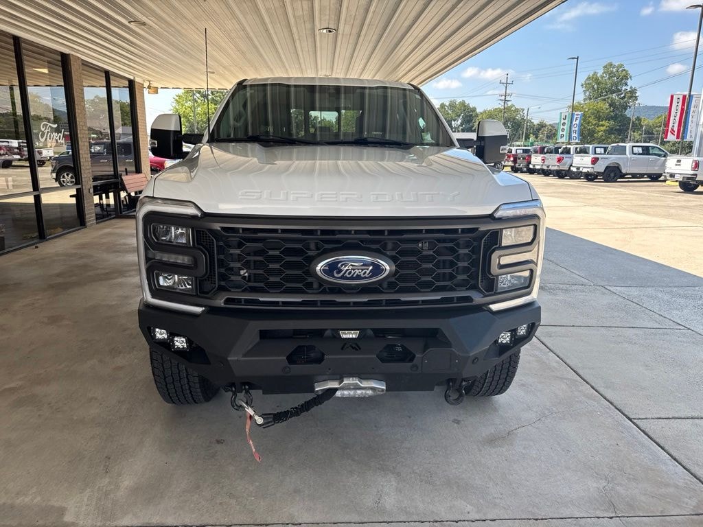 Used 2023 Ford F-250SD Lariat Truck