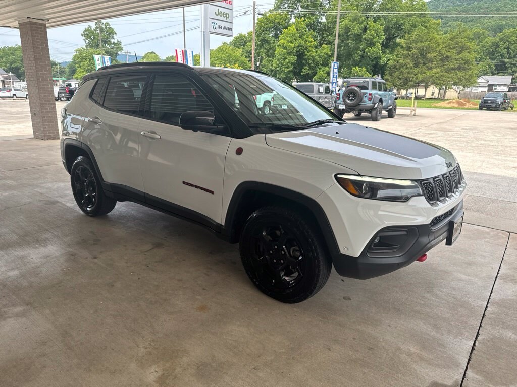 Used 2023 Jeep Compass Trailhawk SUV