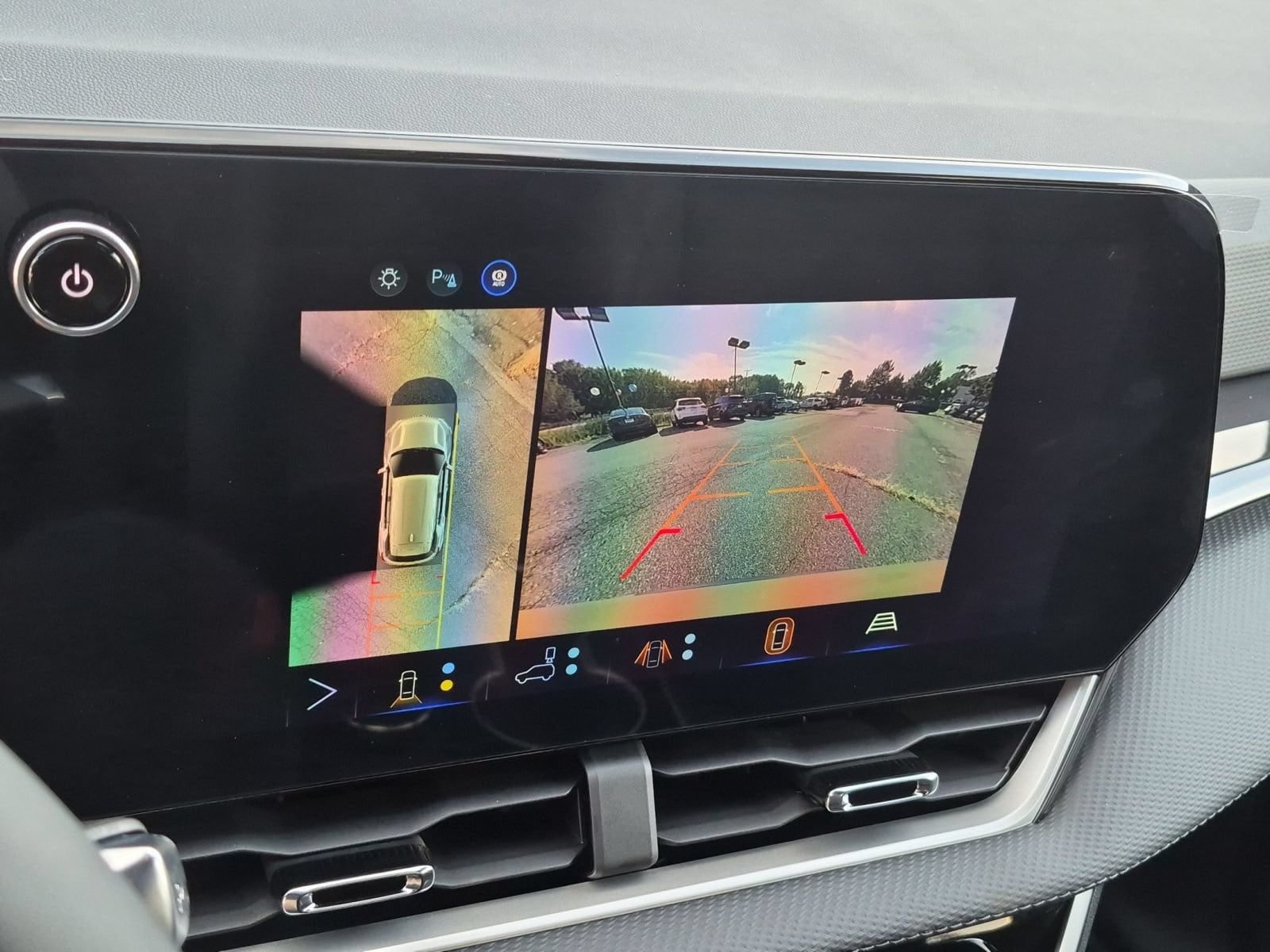 2027 Chevrolet Equinox LT - Photo 11