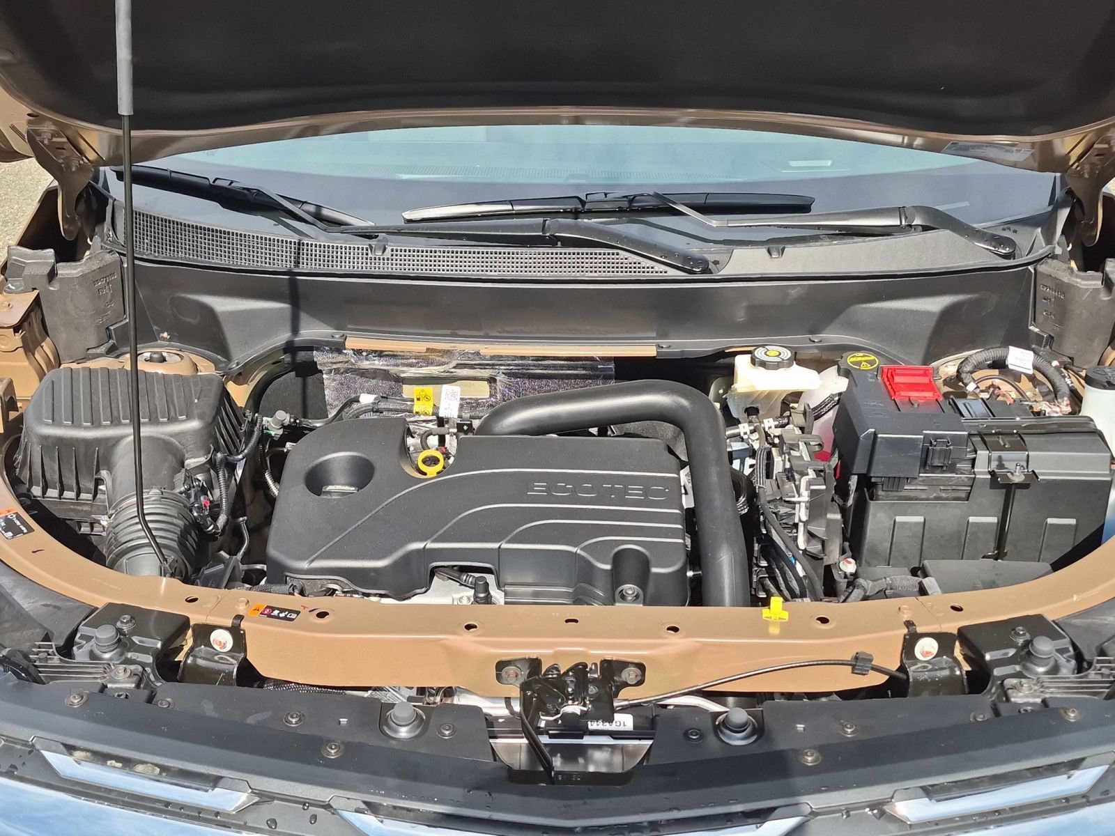 2027 Chevrolet Equinox LT - Photo 16