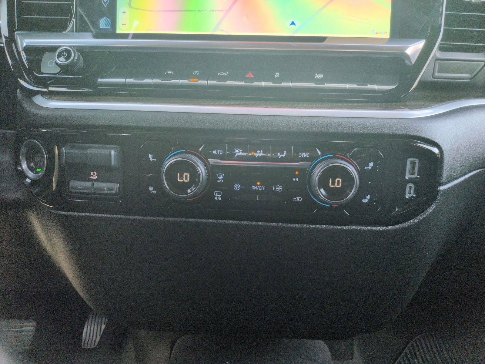 2025 Chevrolet Silverado 1500 LT - Photo 19
