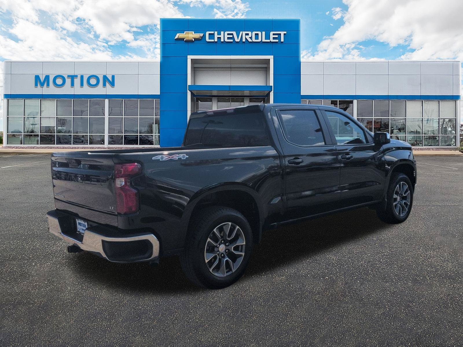 2025 Chevrolet Silverado 1500 LT - Photo 5