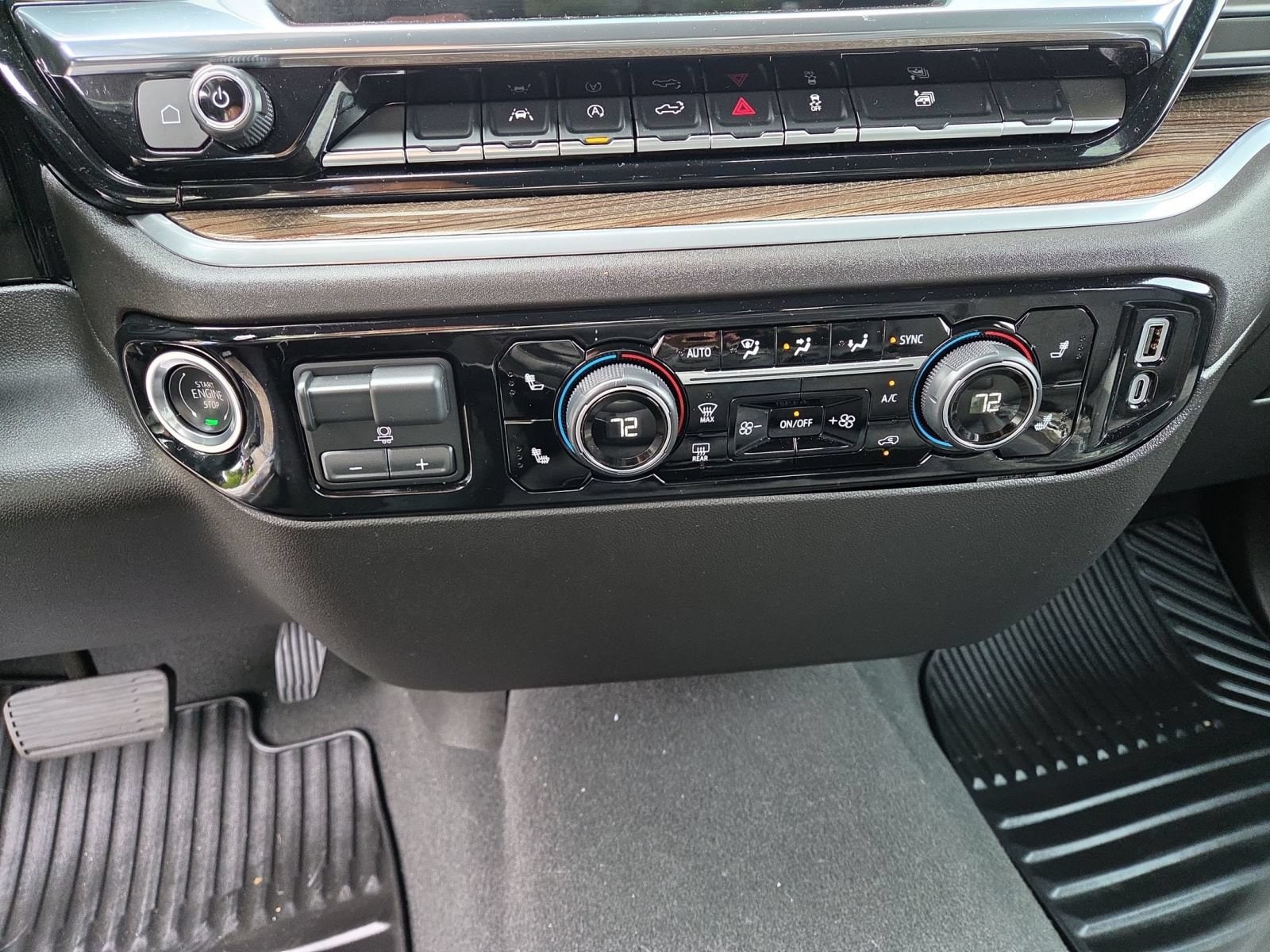 2025 Chevrolet Silverado 1500 LT - Photo 21