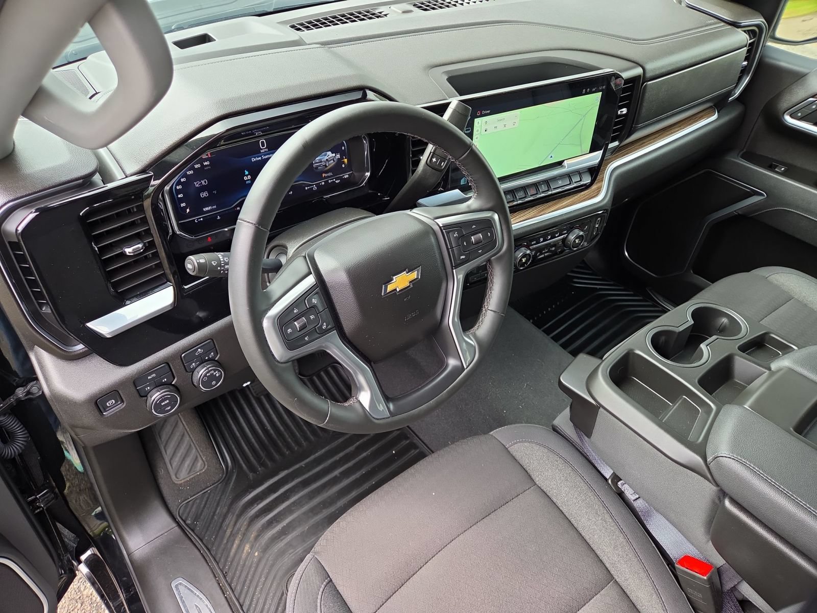 2025 Chevrolet Silverado 1500 LT - Photo 13