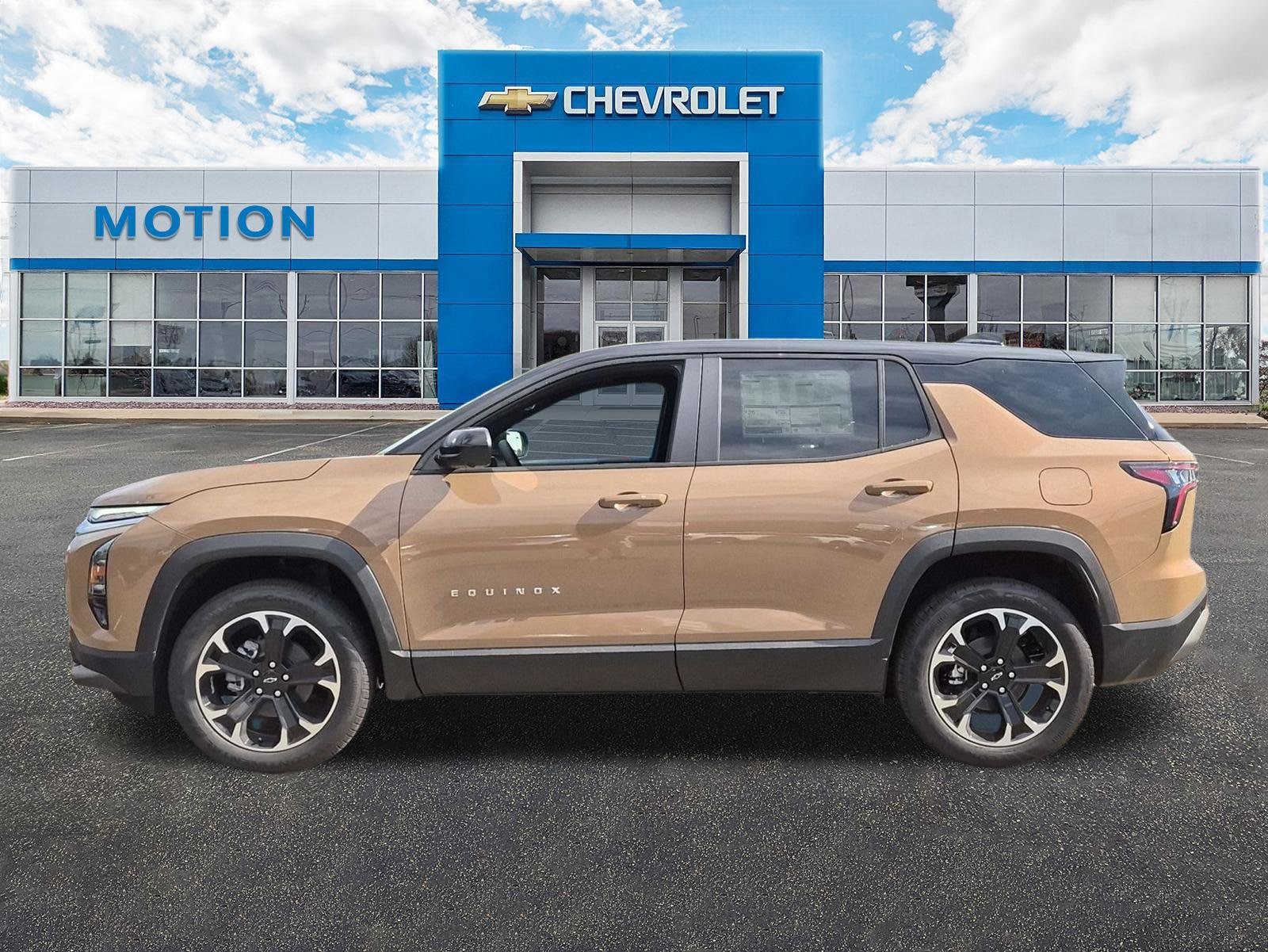 2027 Chevrolet Equinox LT - Photo 8