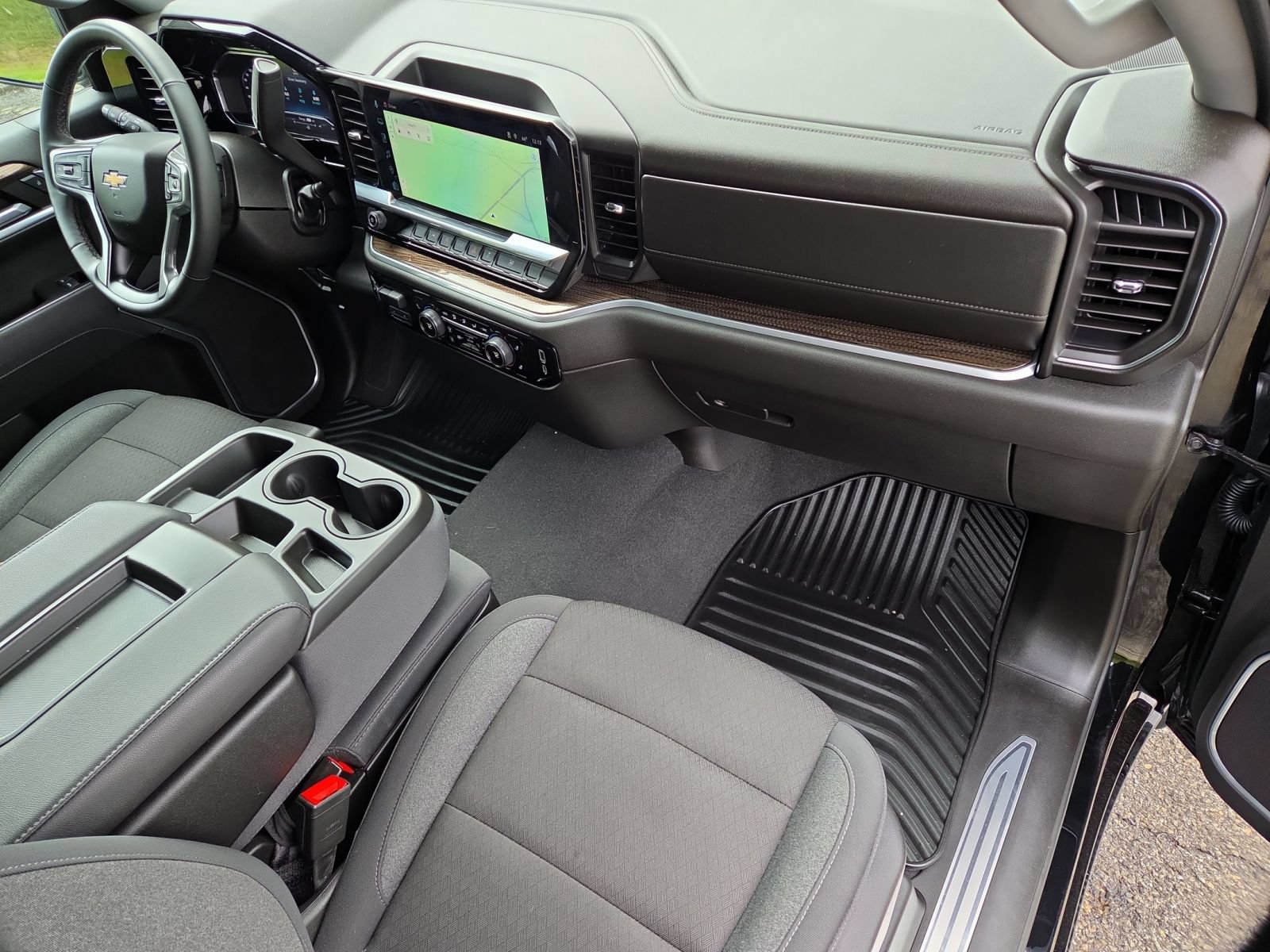 2025 Chevrolet Silverado 1500 LT - Photo 28