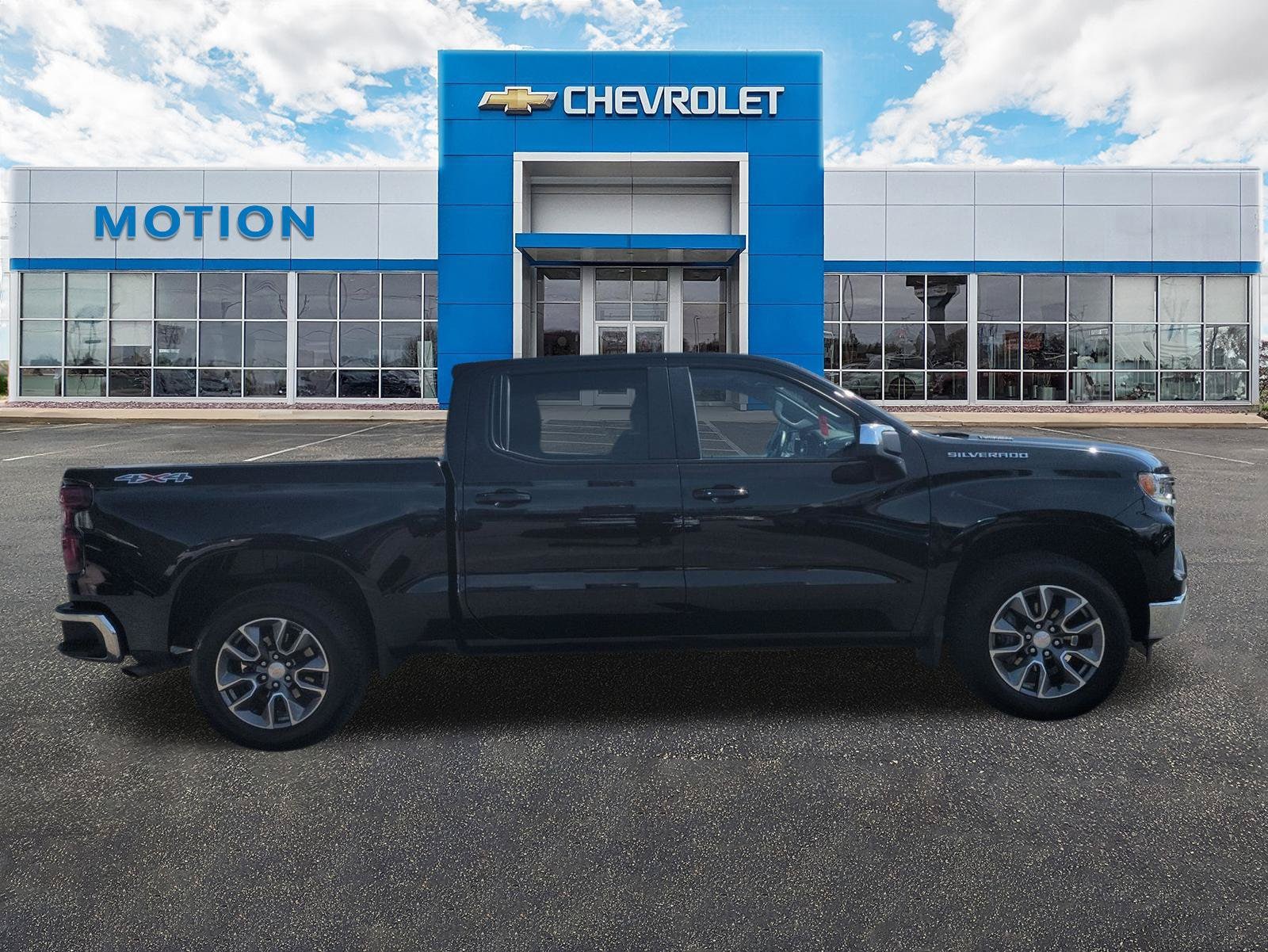 2025 Chevrolet Silverado 1500 LT - Photo 4