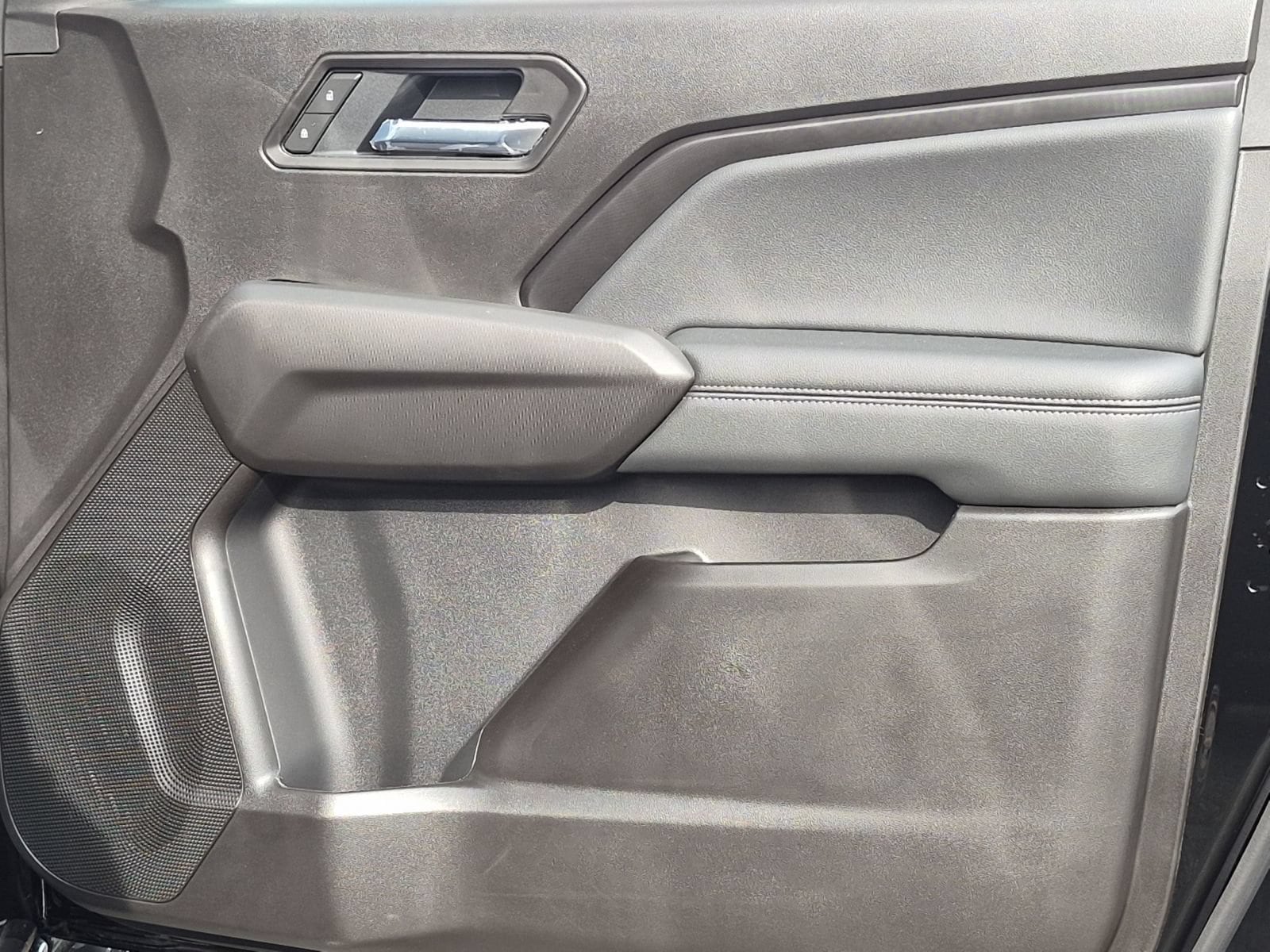 2026 Chevrolet Colorado LT - Photo 25