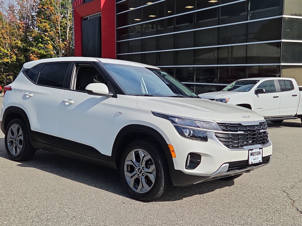 Used 2024 Kia Seltos LX SUV