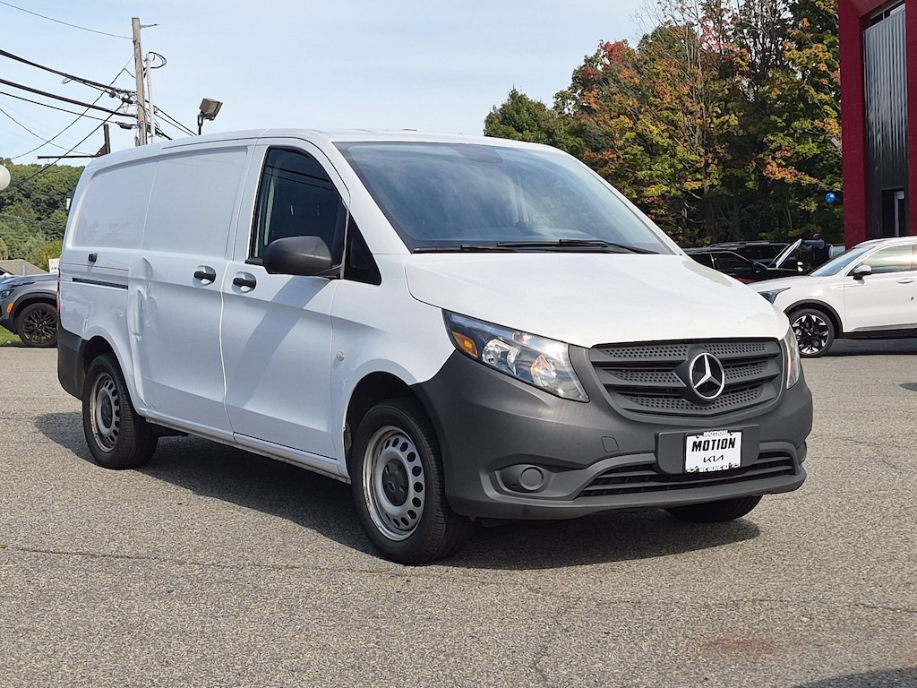 Used 2022 Mercedes-Benz Metris Cargo Van Standard Roof 126 Wheelbase