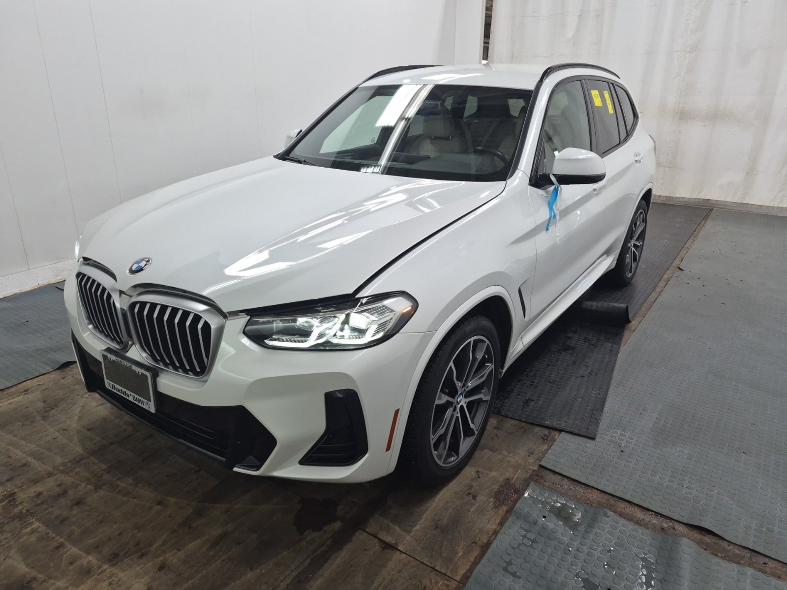 2023 BMW X3 30i