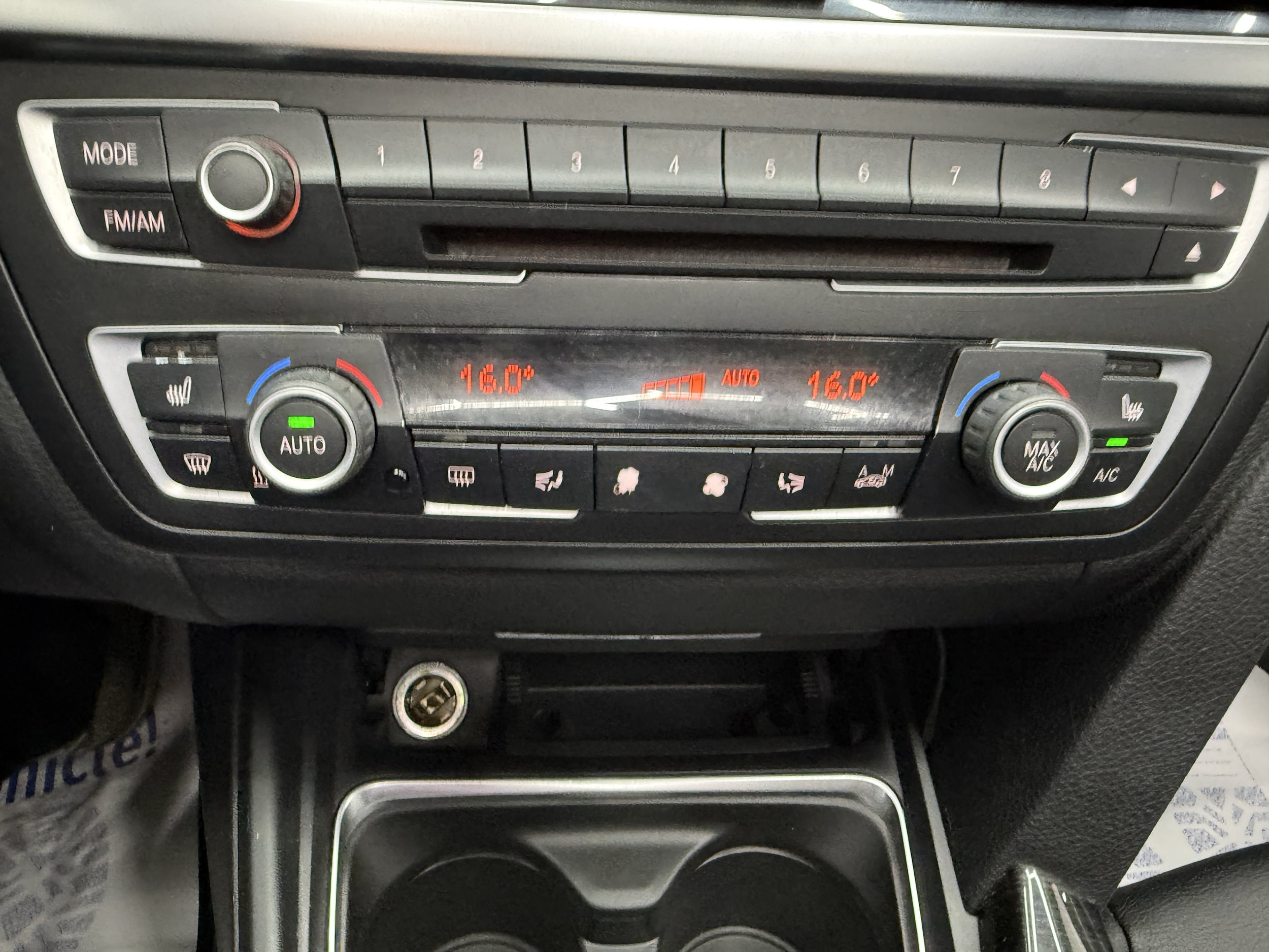 2014 BMW 3 Series 320i - Photo 20