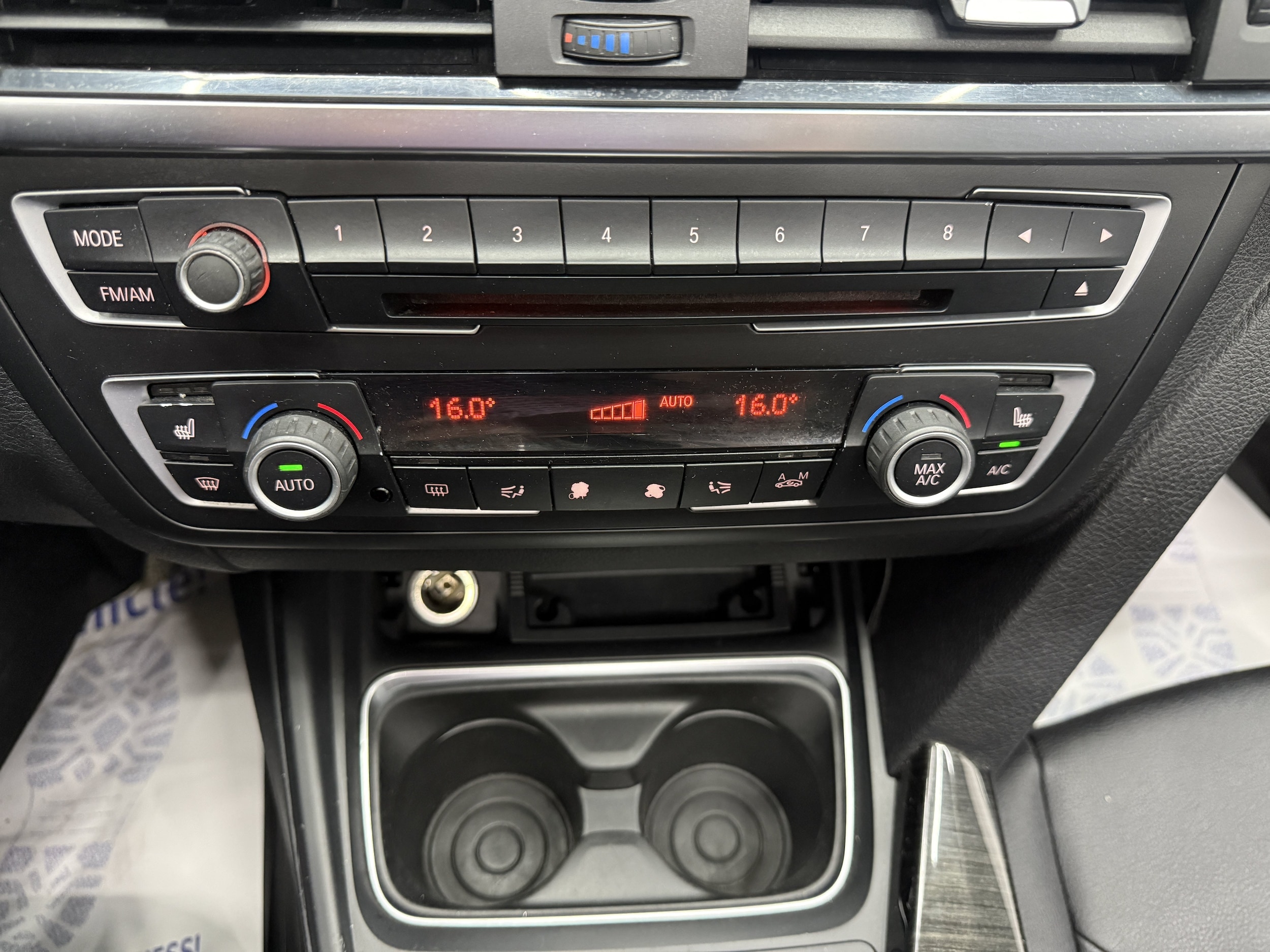 2014 BMW 3 Series 320i - Photo 21