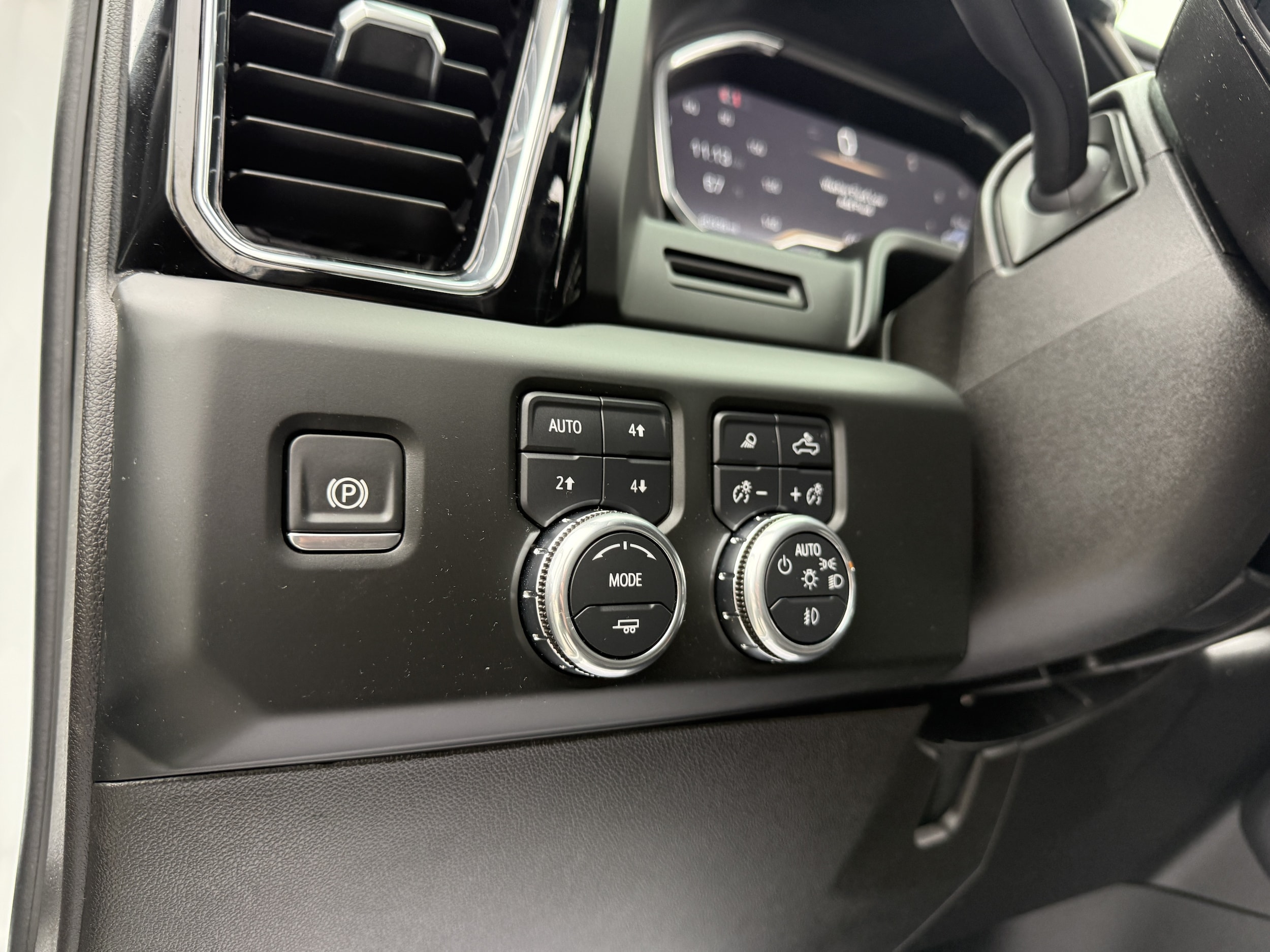 2025 GMC Sierra 2500HD Denali - Photo 32
