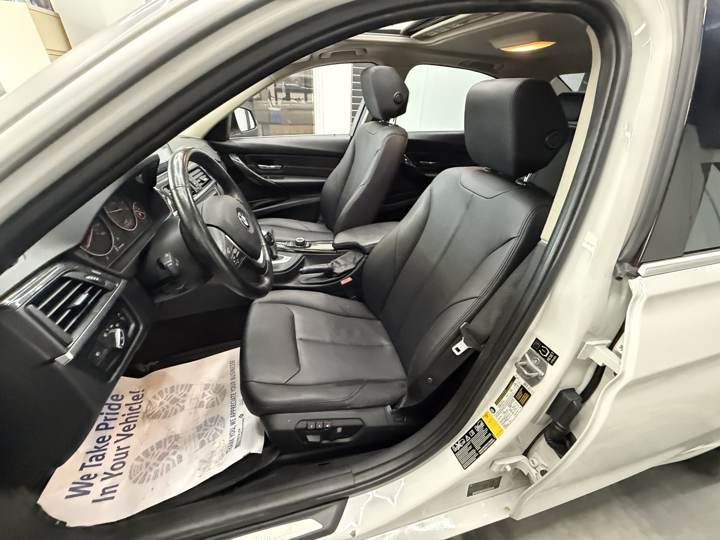 2014 BMW 3 Series 320i - Photo 12