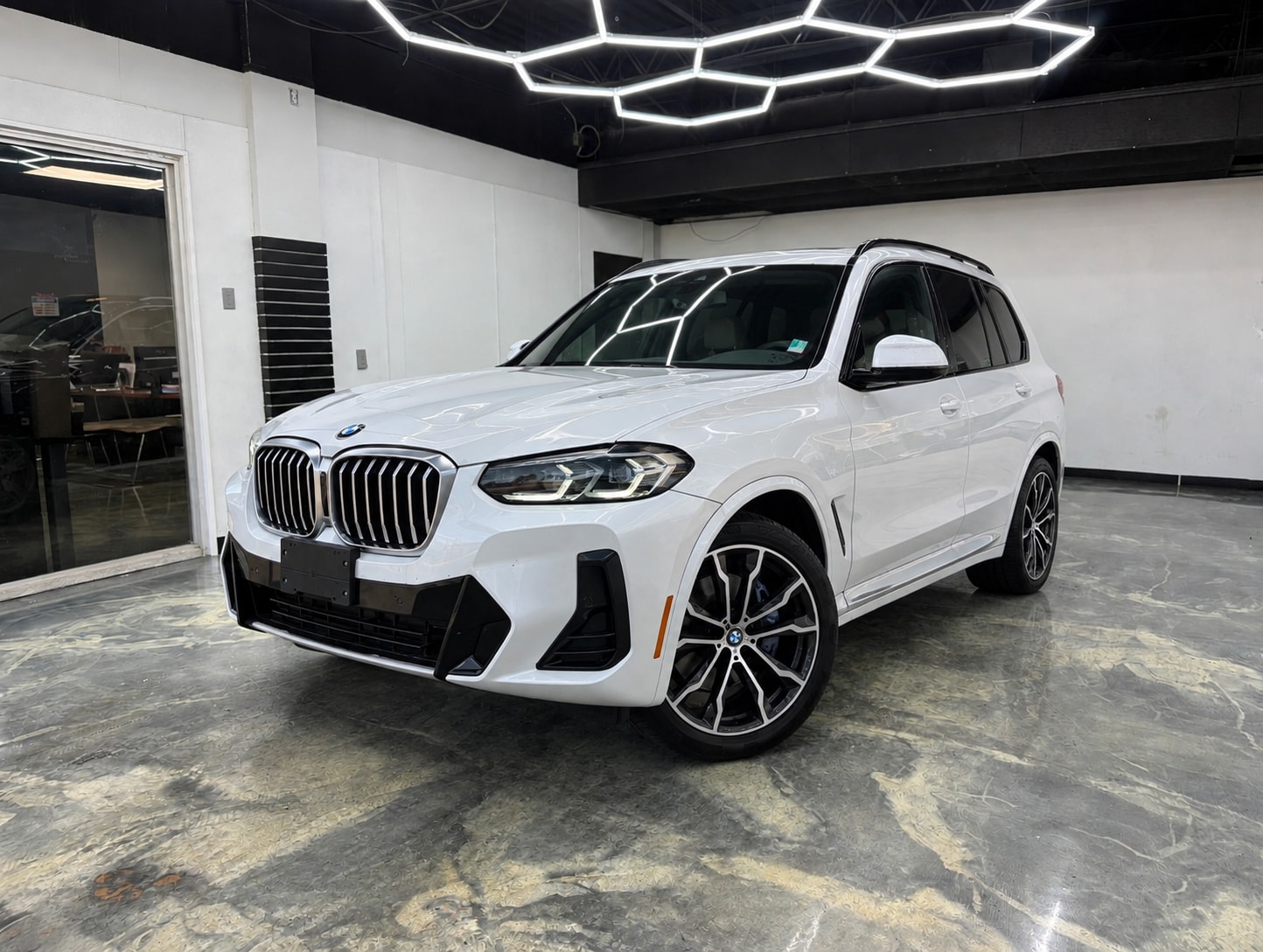 2023 BMW X3 30i
