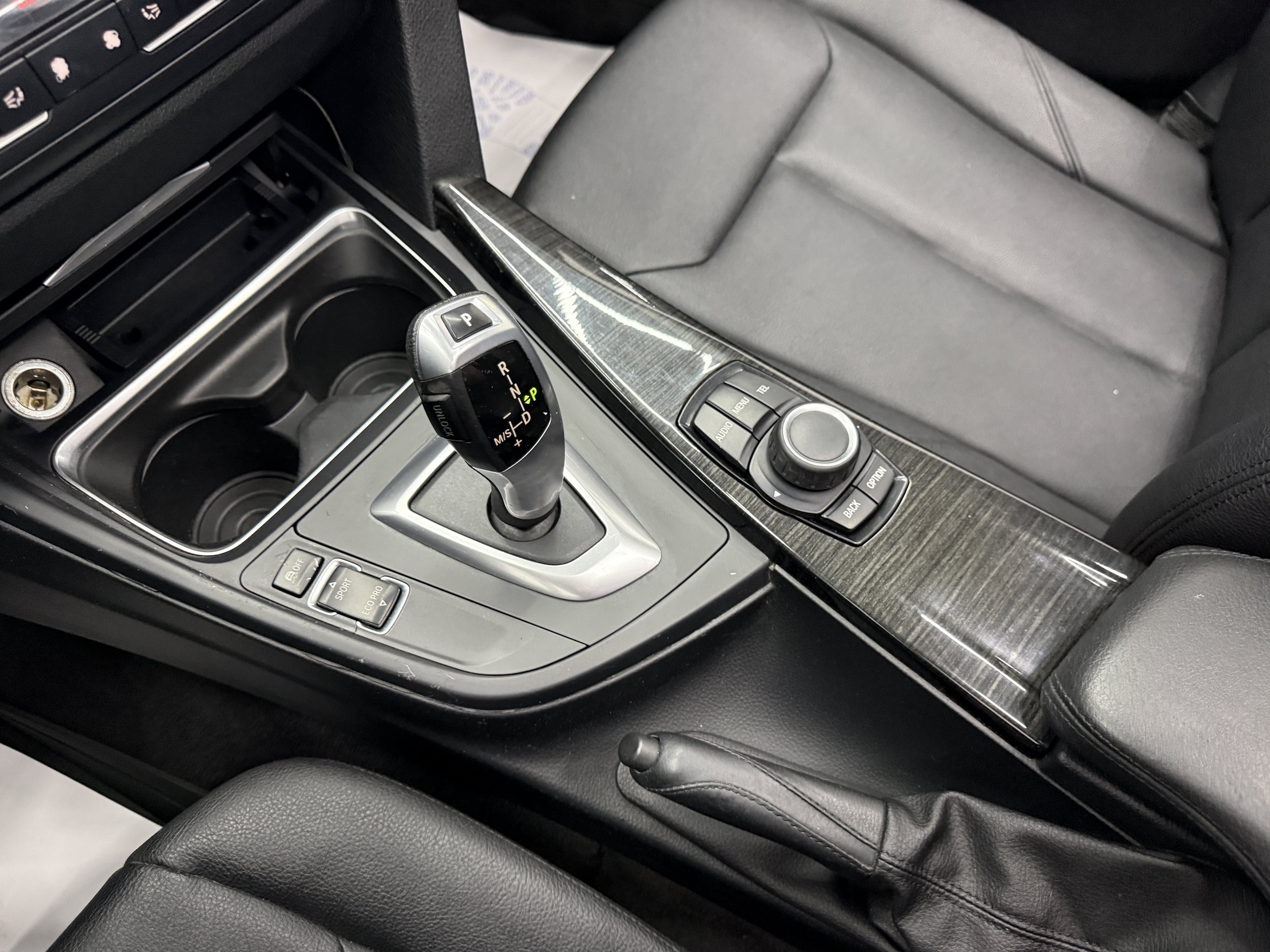 2014 BMW 3 Series 320i - Photo 22