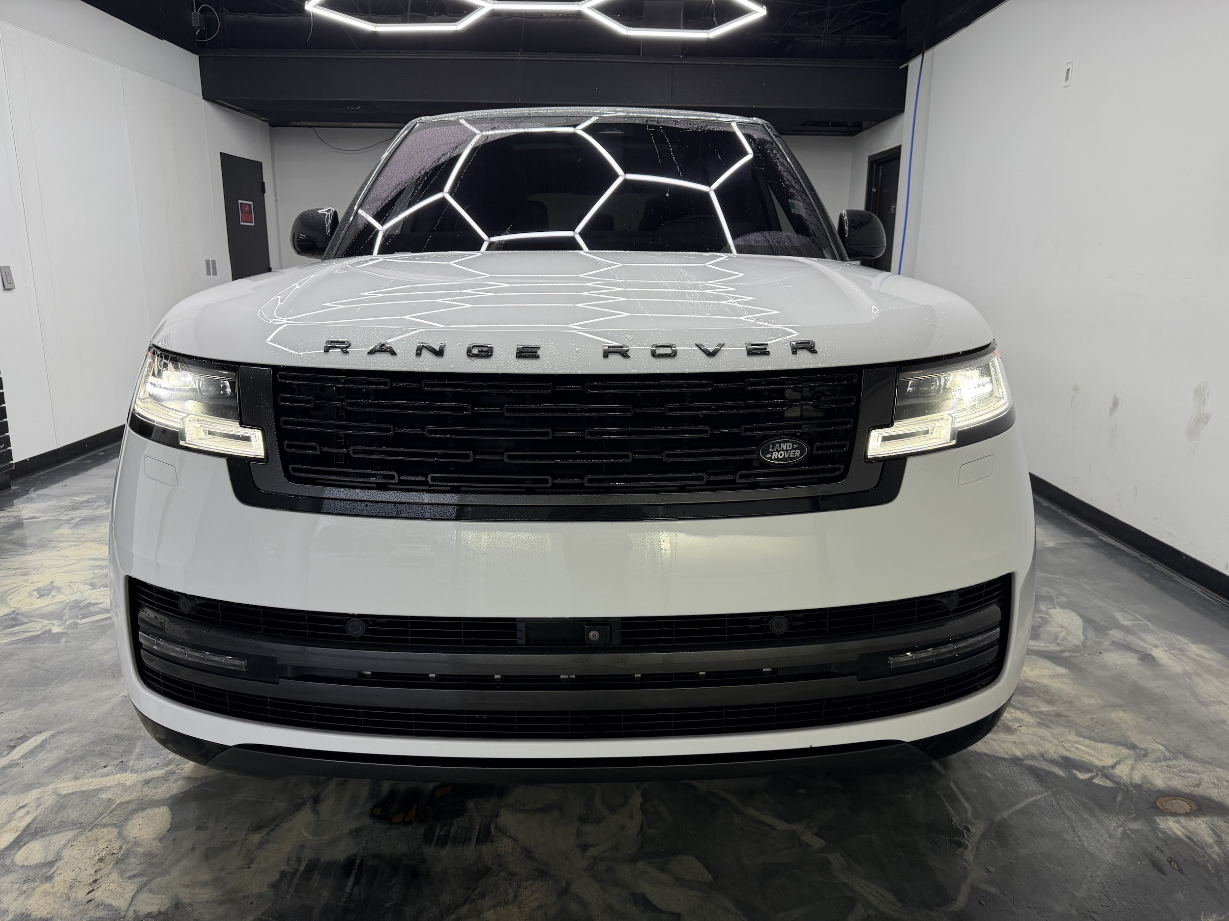 2023 Land Rover Range Rover SE - Photo 8