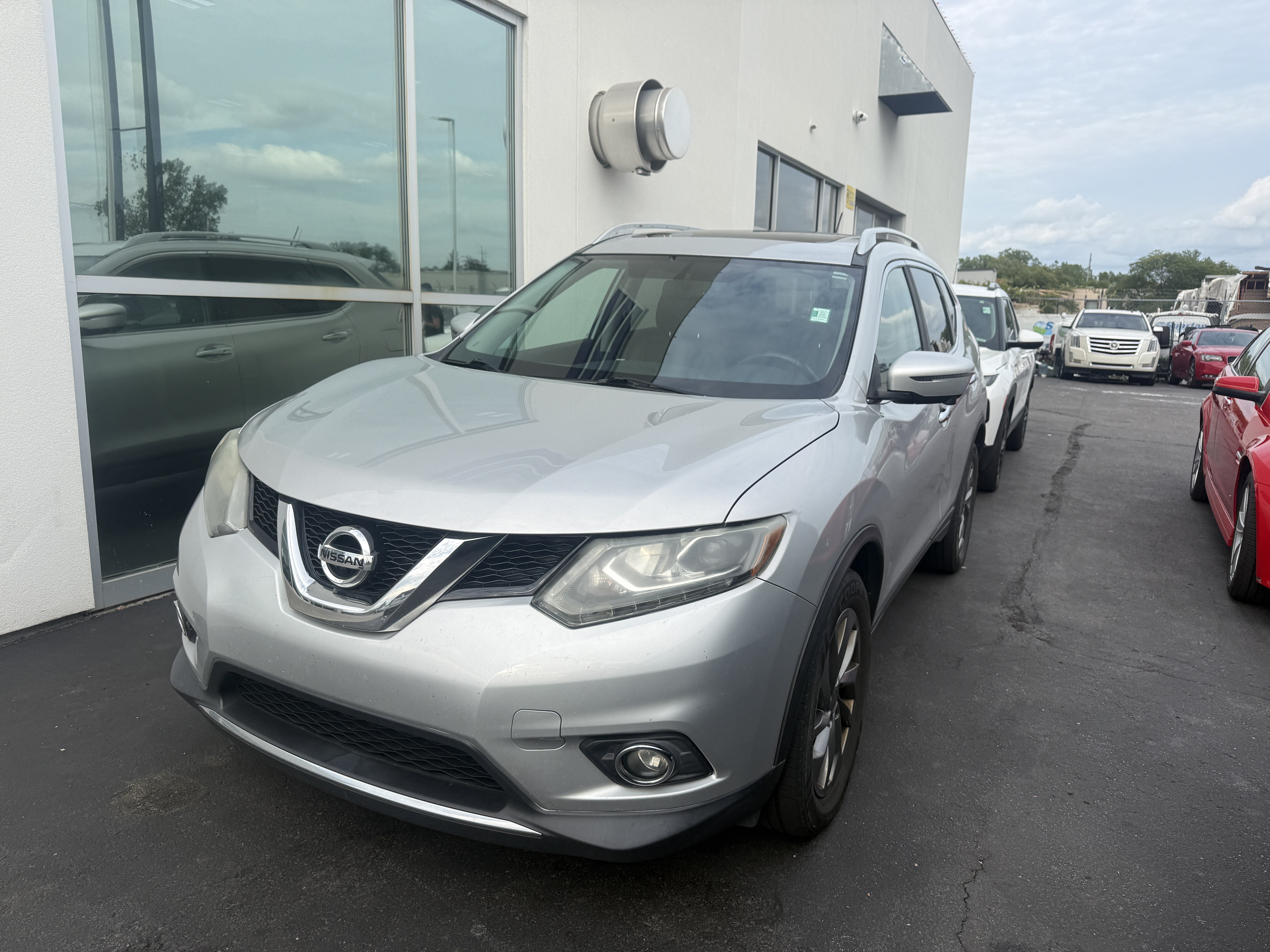 Used 2016 Nissan Rogue SL SUV