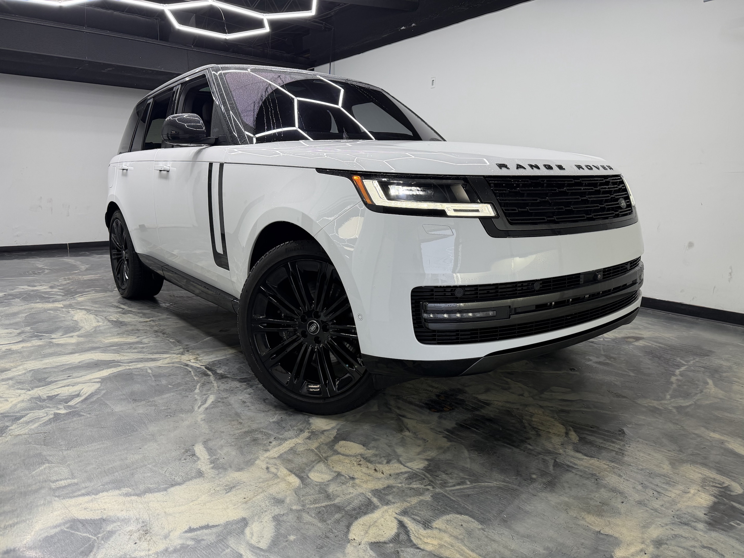 2023 Land Rover Range Rover SE - Photo 6