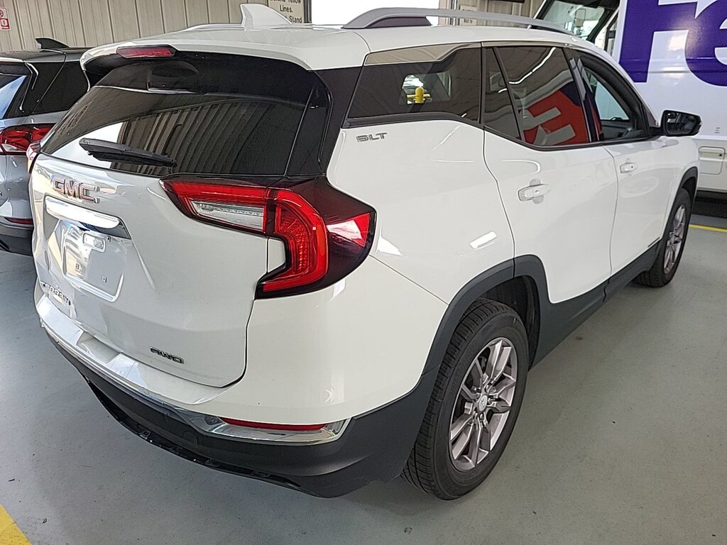 Used 2023 GMC Terrain SLT SUV