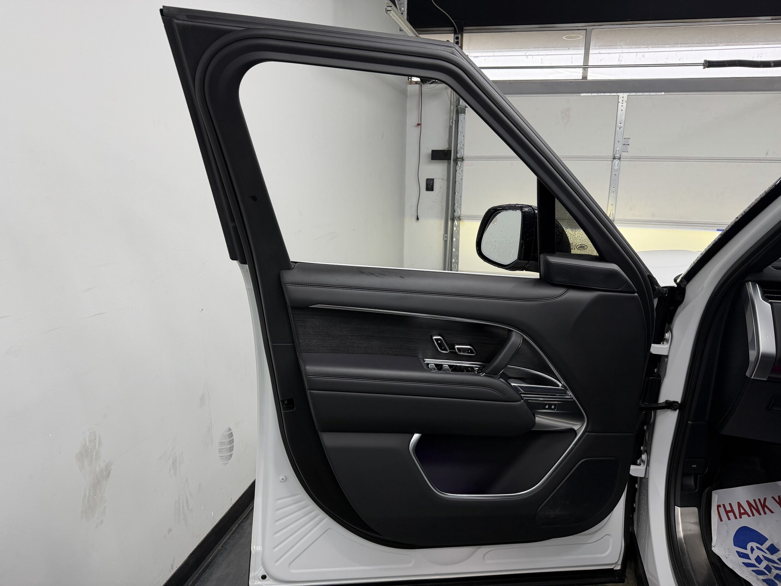 2023 Land Rover Range Rover SE - Photo 21