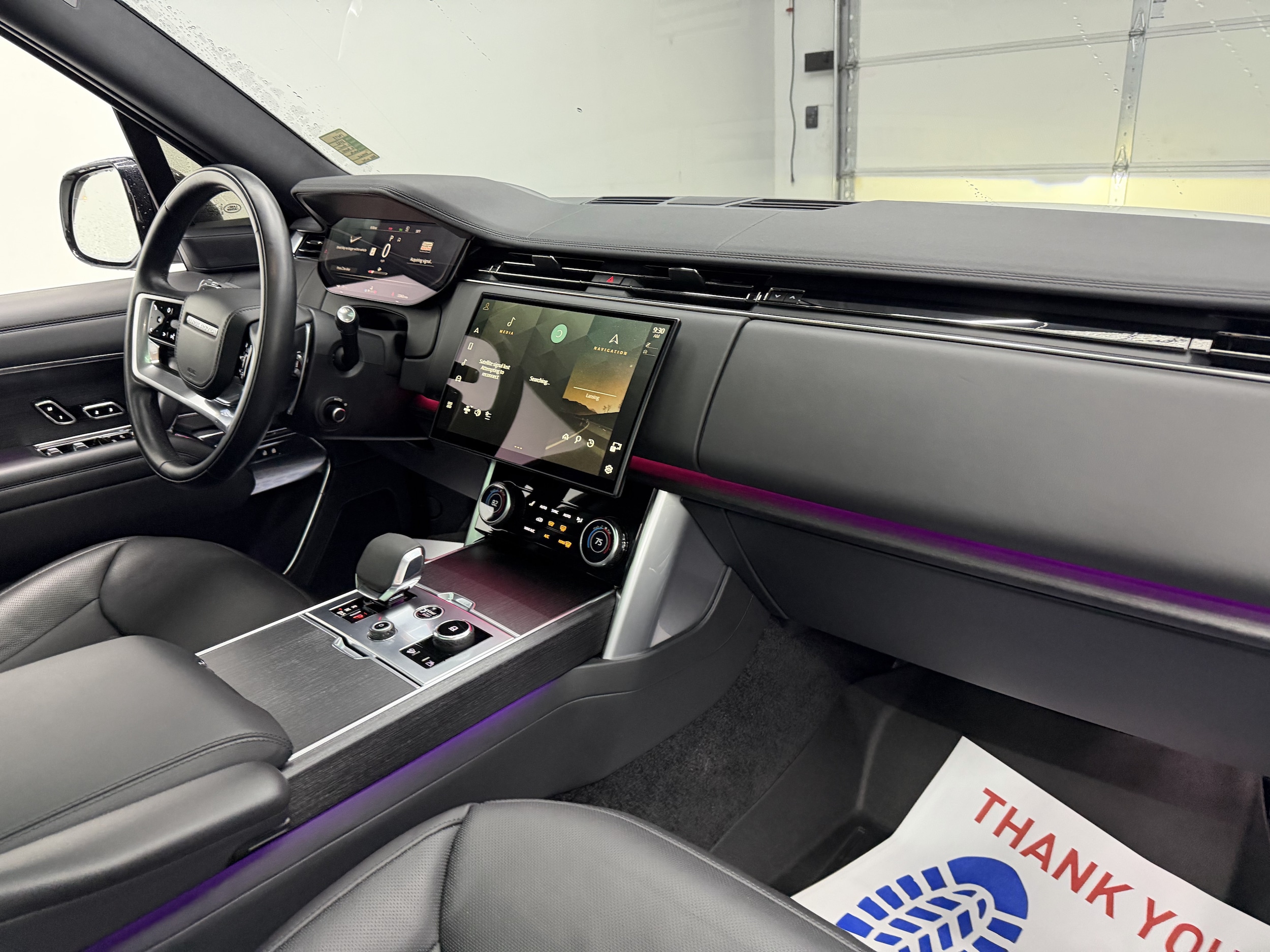 2023 Land Rover Range Rover SE - Photo 12