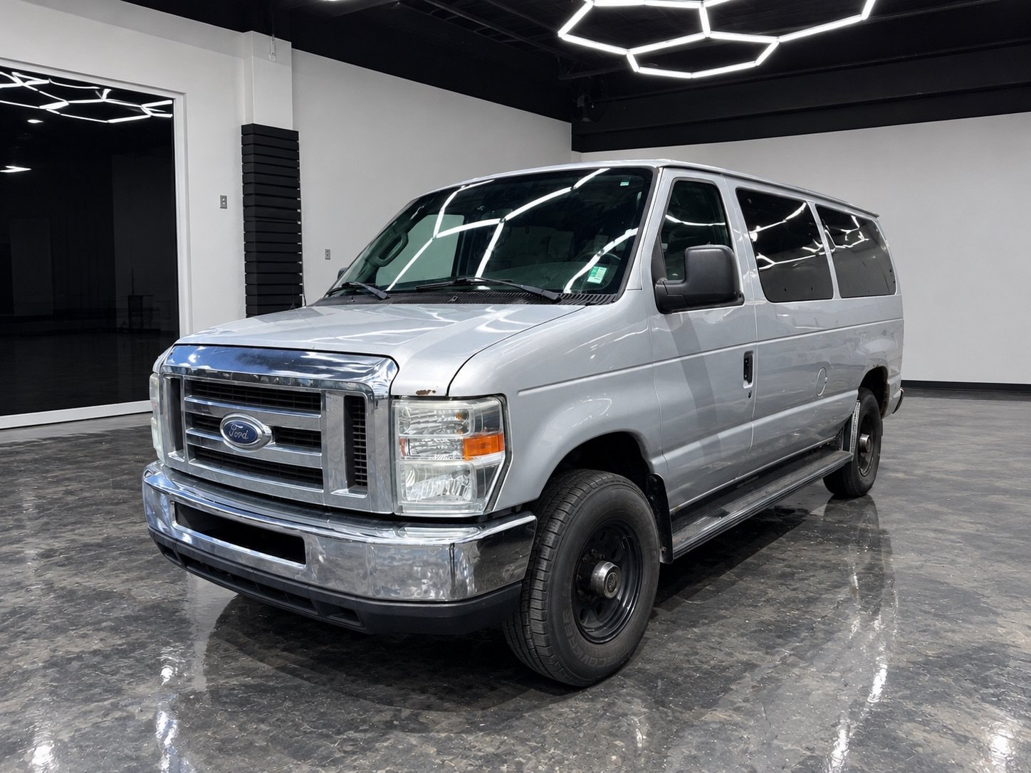 2008 Ford E-Series Econoline Wagon XLT