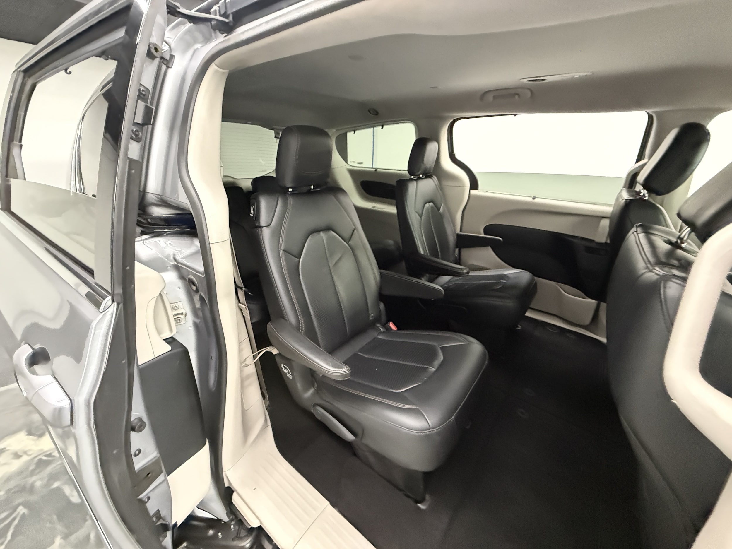 2018 Chrysler Pacifica Touring L - Photo 29