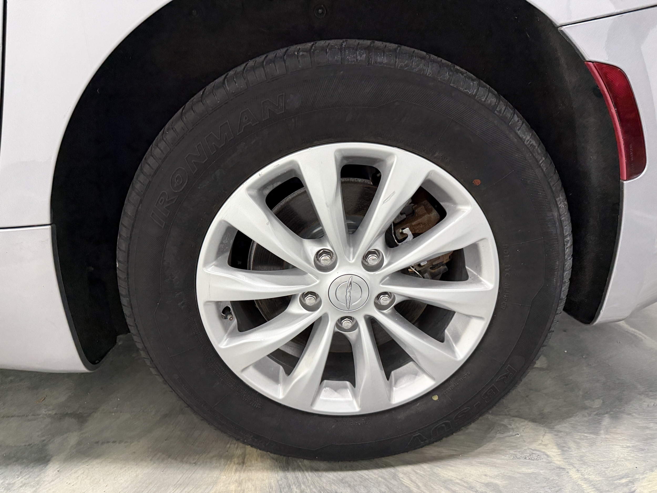 2018 Chrysler Pacifica Touring L - Photo 24
