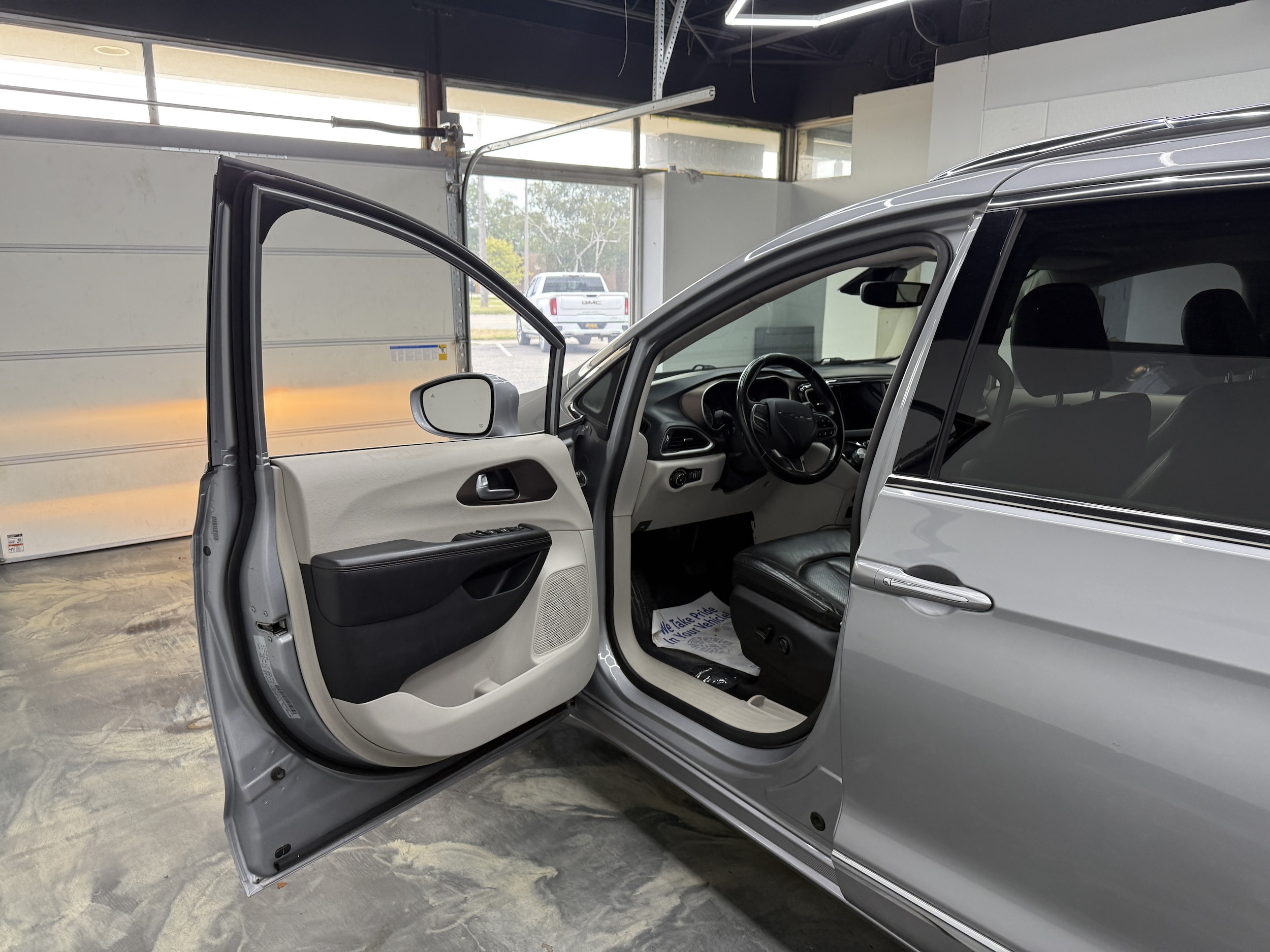 2018 Chrysler Pacifica Touring L - Photo 8