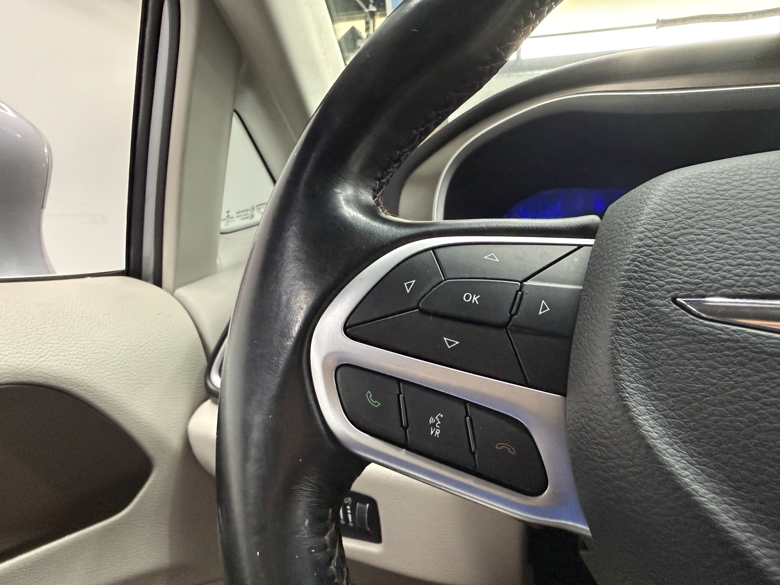 2018 Chrysler Pacifica Touring L - Photo 14