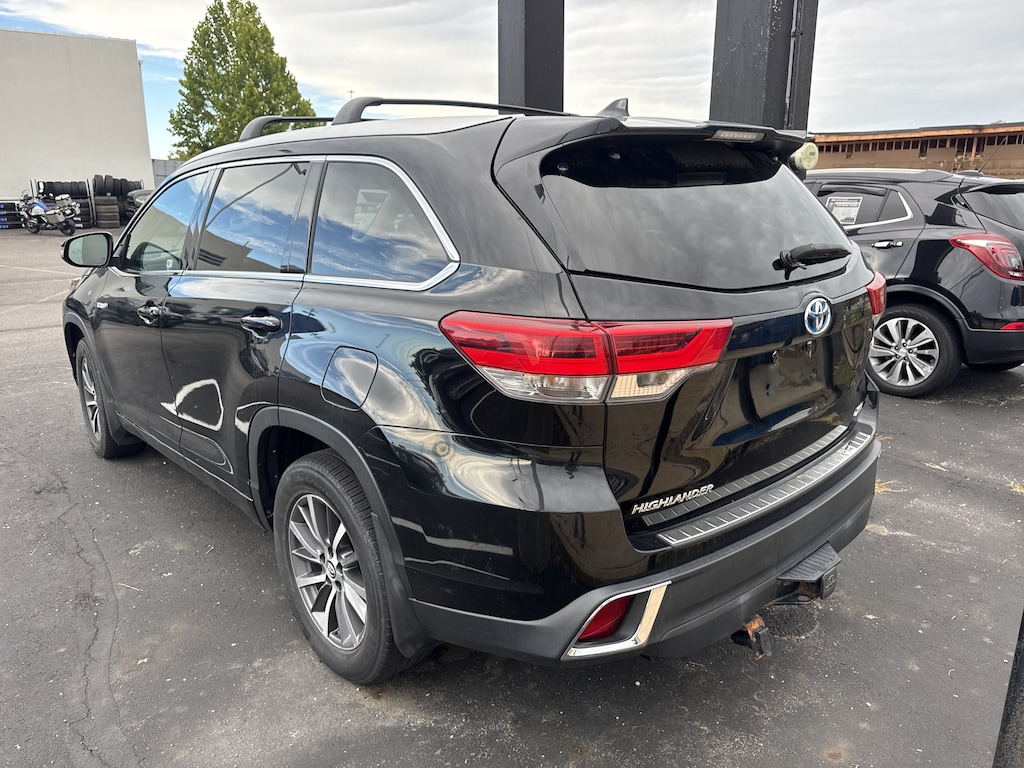 Used 2017 Toyota Highlander Hybrid Hybrid XLE SUV