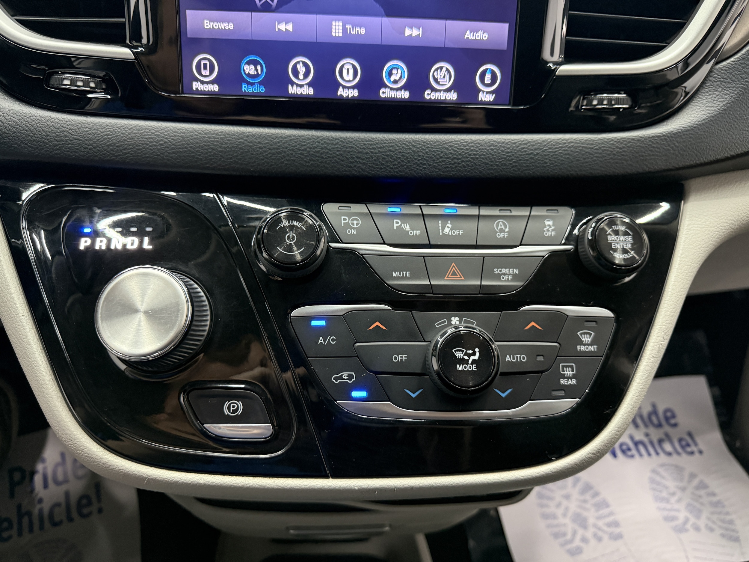 2018 Chrysler Pacifica Touring L - Photo 18