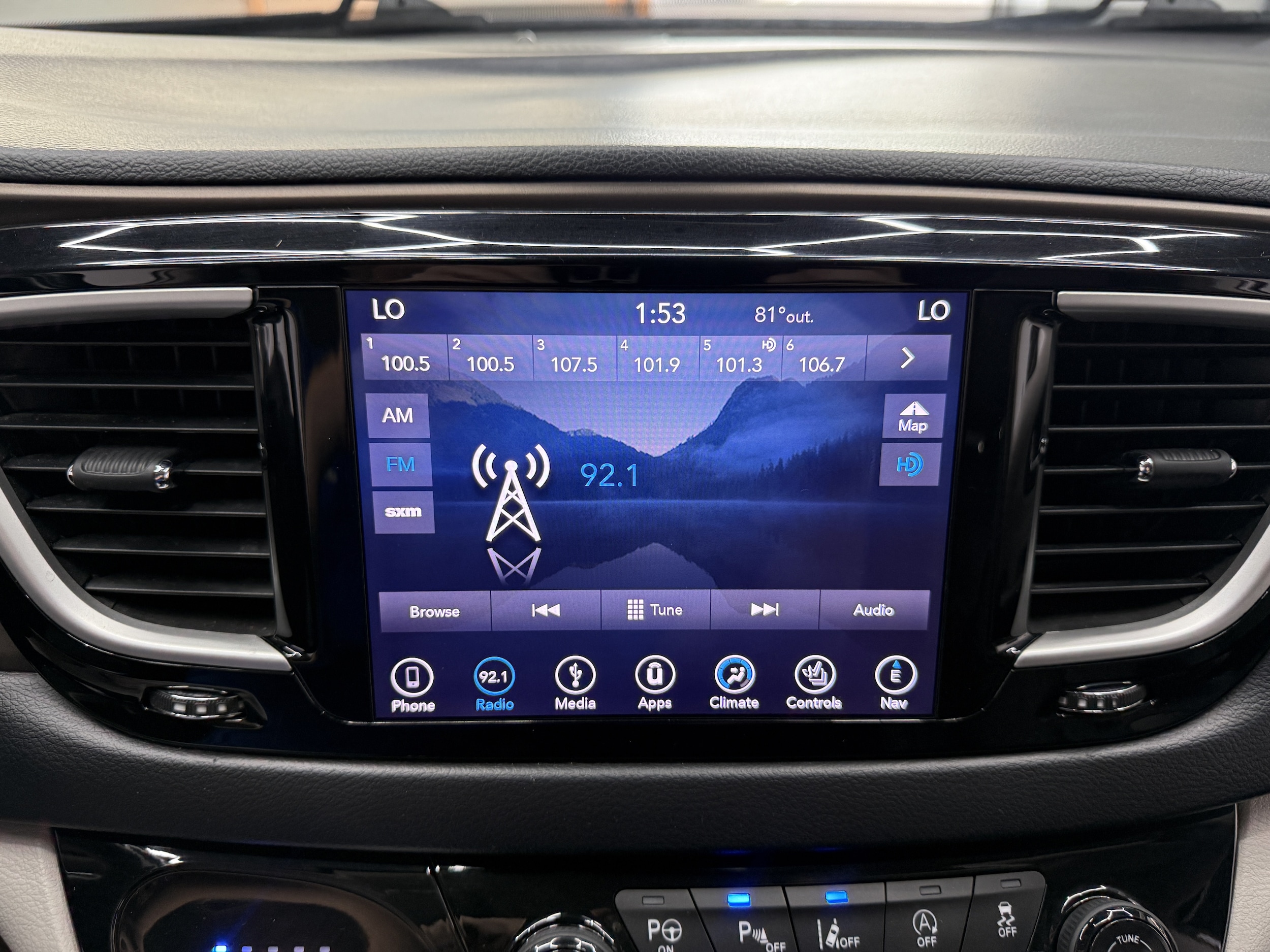 2018 Chrysler Pacifica Touring L - Photo 16