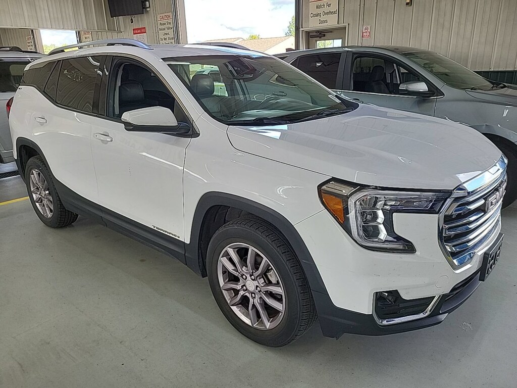 Used 2023 GMC Terrain SLT SUV