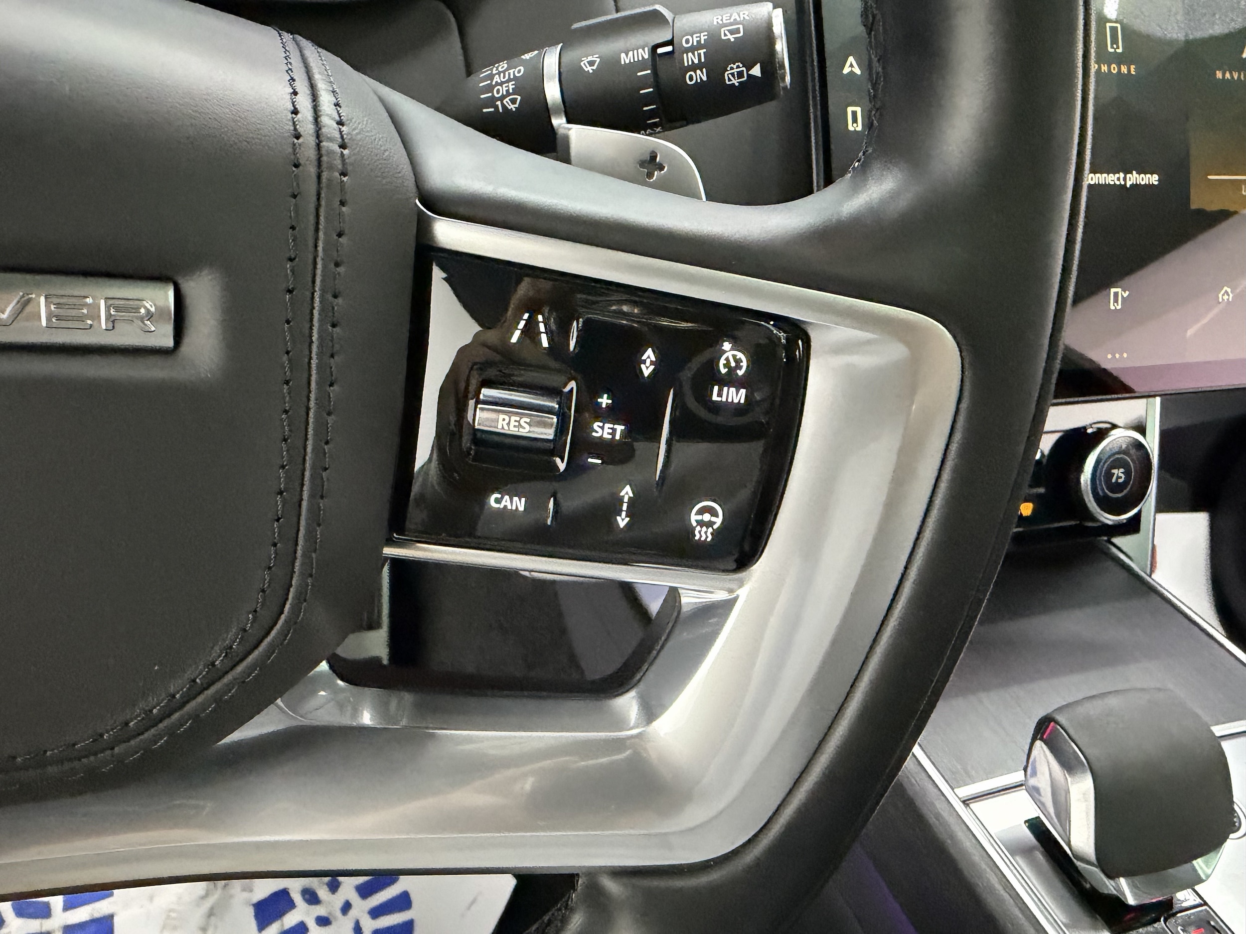 2023 Land Rover Range Rover SE - Photo 26