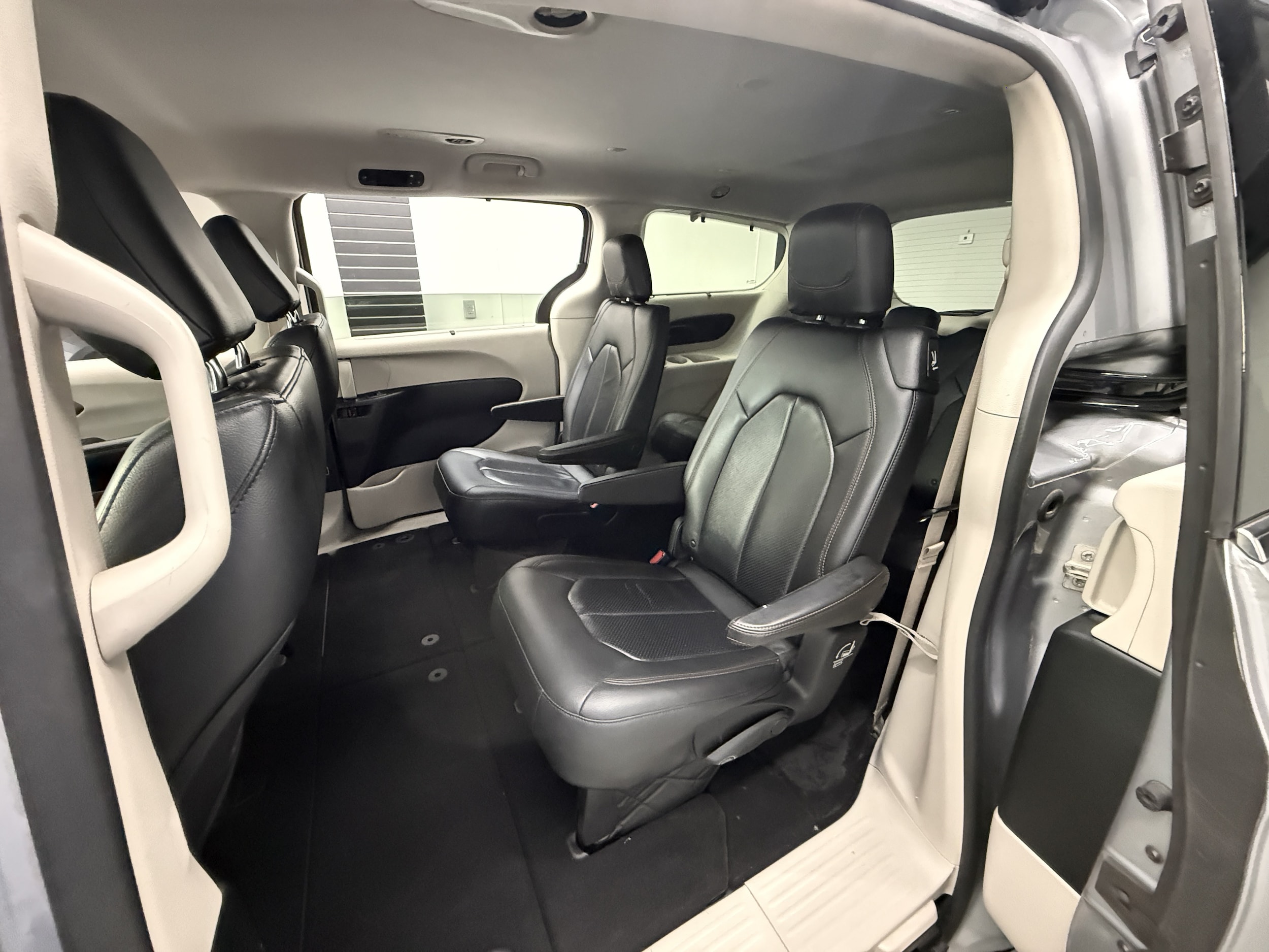 2018 Chrysler Pacifica Touring L - Photo 28