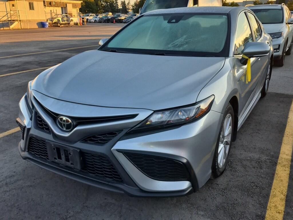 Used 2023 Toyota Camry SE Sedan