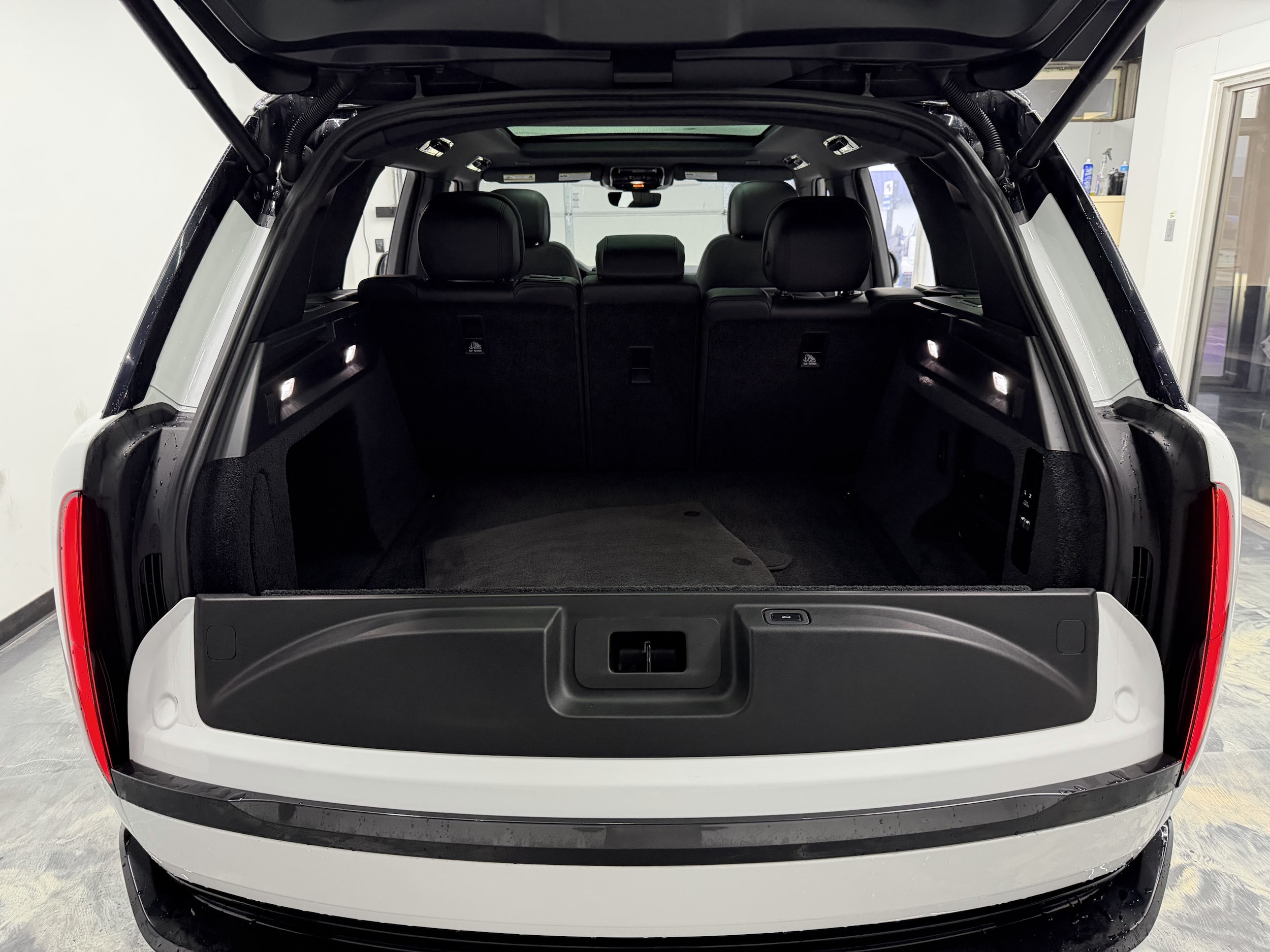 2023 Land Rover Range Rover SE - Photo 16