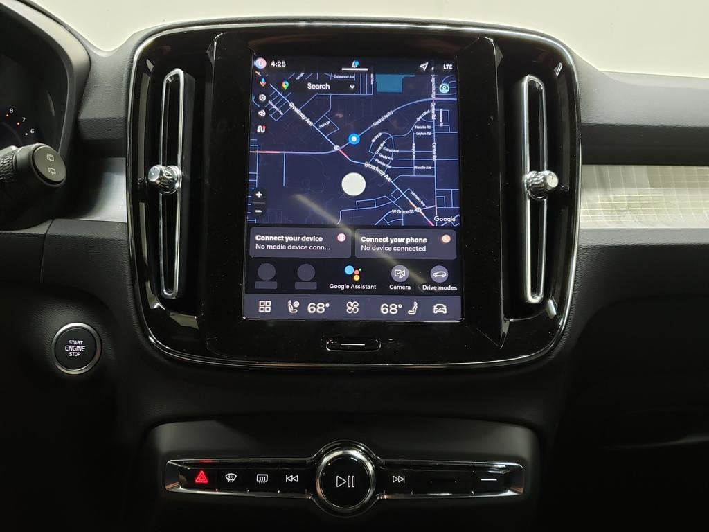 2026 Volvo XC40 Core - Photo 11