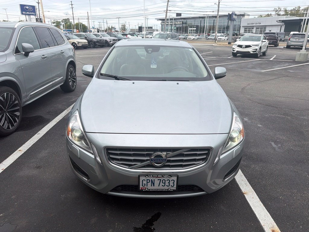Used 2013 Volvo S60 T5 Platinum with VIN YV1612FH2D2199380 for sale in Bedford, OH