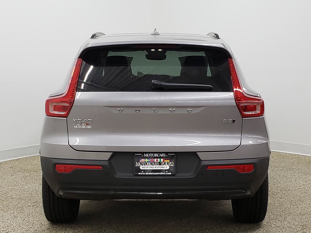 New 2026 Volvo XC40 B5 Plus SUV