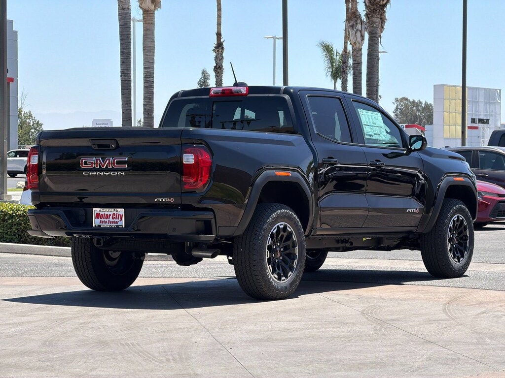 New 2026 GMC Canyon AT4 Truck