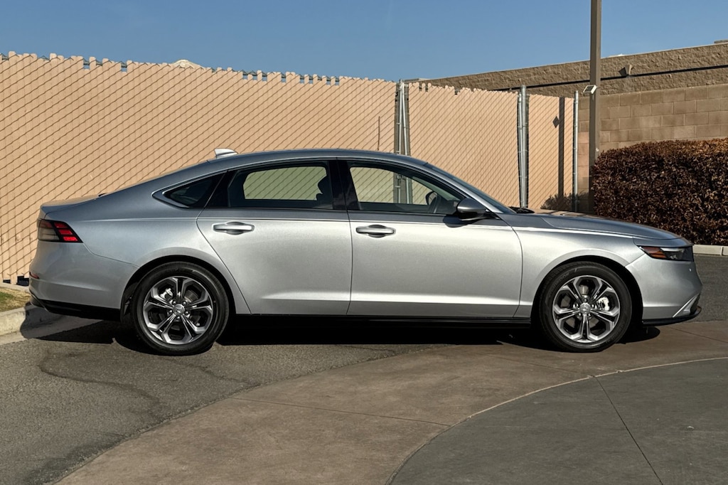 Used 2025 Honda Accord Hybrid EX-L Sedan